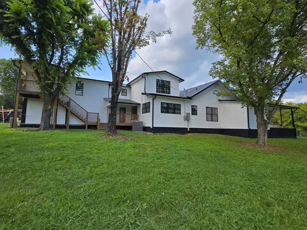 138 Shelbyville Hwy, Fayetteville, TN 37334