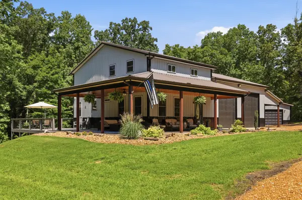 570 Bobcat Trl, Dover, TN 37058