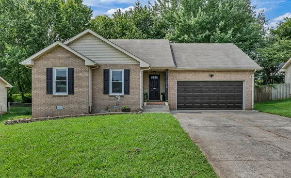 3250 S Senseney Cir, Clarksville, TN 37042