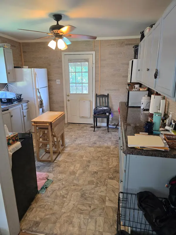 527 E Grigsby St #E, Pulaski, TN 38478