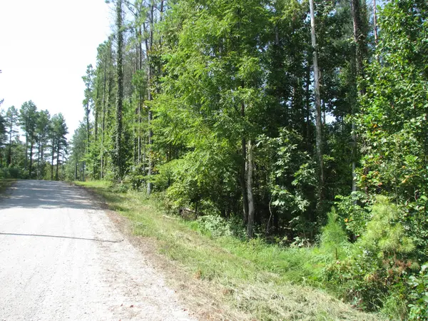 1920 Richland Harbor Rd, Waverly, TN 37185