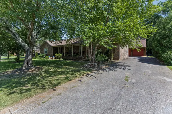 510 Irongate Blvd, Murfreesboro, TN 37129