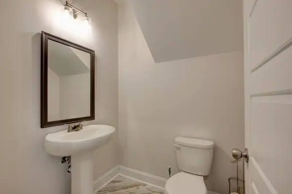 381 Galway Dr, Clarksville, TN 37042