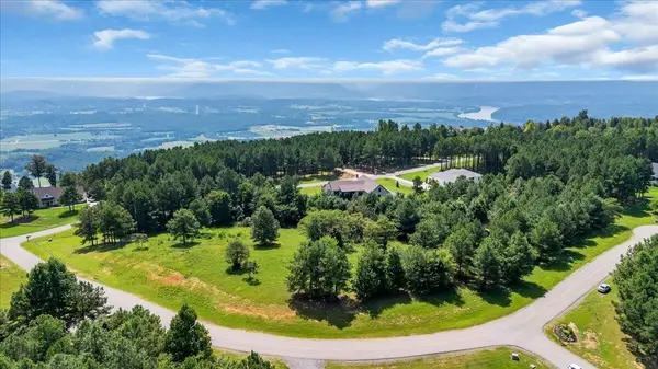 201 Pioneer Road, Jasper, TN 37347
