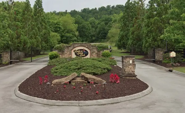 316 Caney View Dr, Harriman, TN 37748