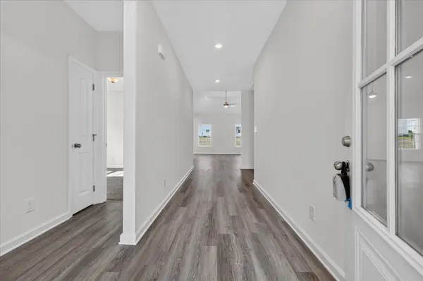 1204 Willow Bend Dr, Clarksville, TN 37043