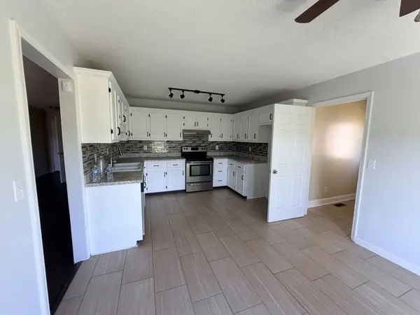 2351 Mud Cat Rd, Adams, TN 37010