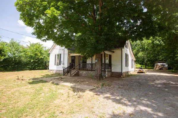 605 Moody St, Shelbyville, TN 37160