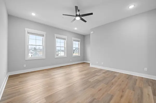 225 Charleston Ave, Pleasant View, TN 37146
