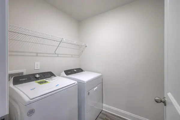 1056 Farm Ridge Dr, Hendersonville, TN 37075