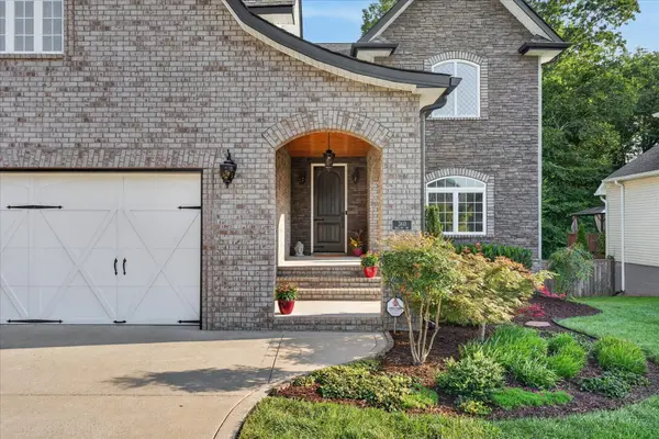 360 Abeline Dr, Clarksville, TN 37043