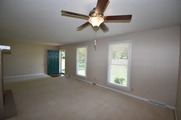3049 Westchester Dr, Clarksville, TN 37043