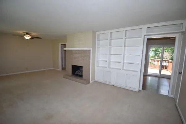 3049 Westchester Dr, Clarksville, TN 37043