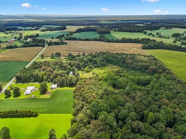 2010 Rock Rd, Morrison, TN 37357