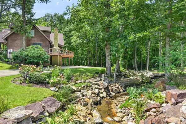 335 High Meadow Dr, Spencer, TN 38585
