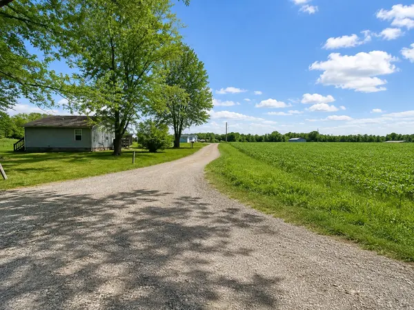 5156 Batchelor St, Clarksville, TN 37043