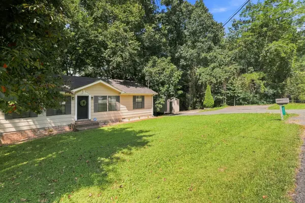 1211 Winding Way Dr, White House, TN 37188