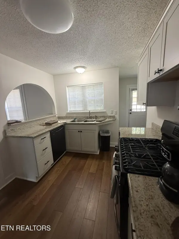 300 S Oak St, Sweetwater, TN 37874