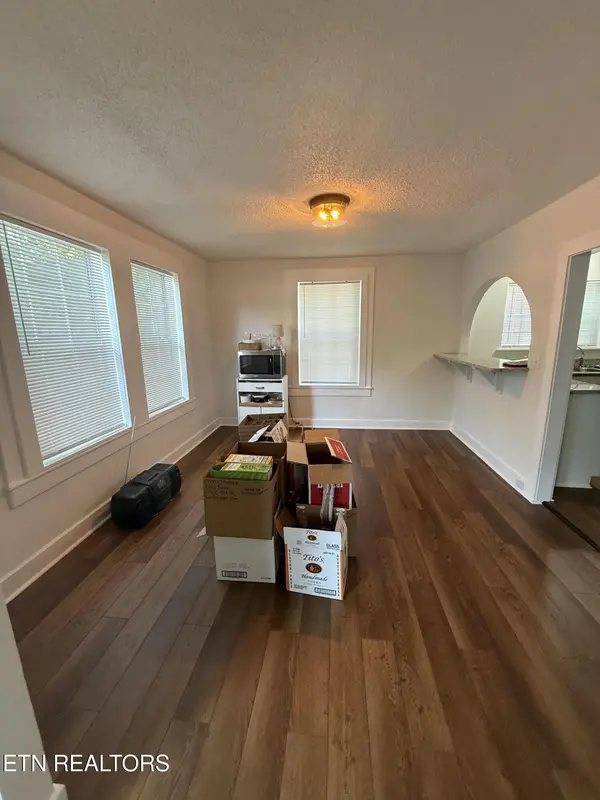 300 S Oak St, Sweetwater, TN 37874