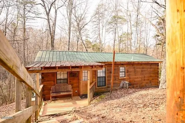 1041 Ridgefield Drive, Sevierville, TN 37876