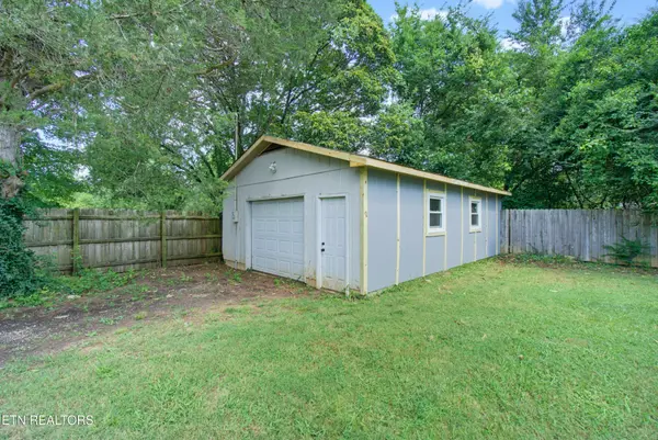 614 Dodson Avenue, Englewood, TN 37329
