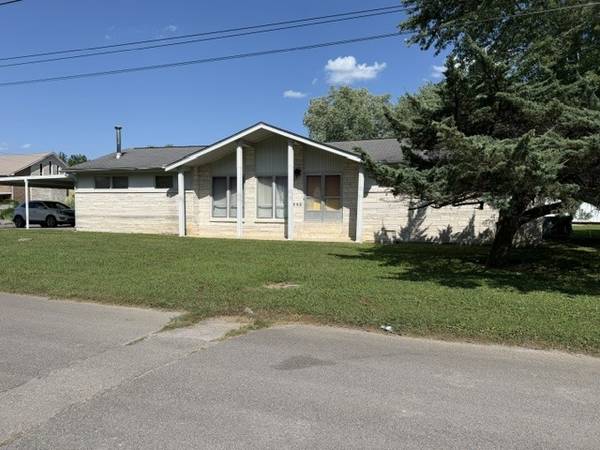 808 THIRD AVE, Lawrenceburg, TN 38464