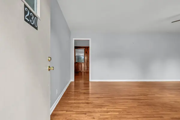 230 Downer Dr, Clarksville, TN 37042