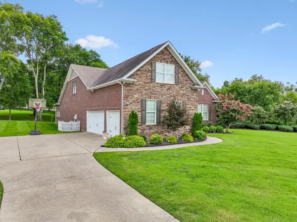 305 Dandelion Dr, Lebanon, TN 37087