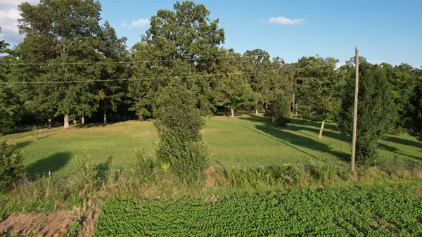 9310 Buttermilk Ridge Rd, Lawrenceburg, TN 38464