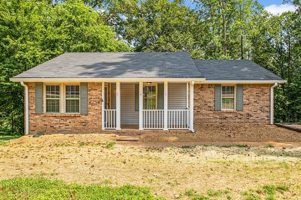1703 Winding Way Dr, White House, TN 37188