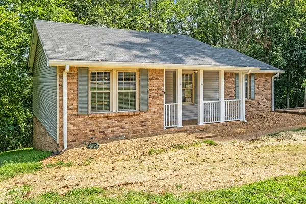 1703 Winding Way Dr, White House, TN 37188