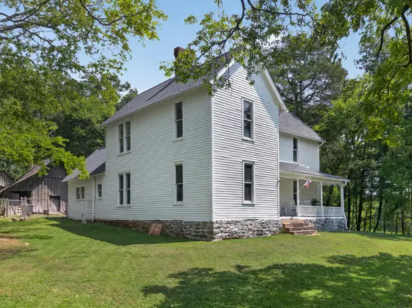 142 Eldad Rd, Fayetteville, TN 37334