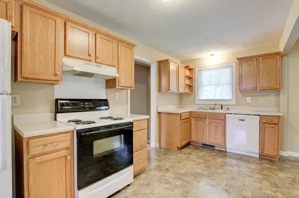 18 Hillsboro Rd, Clarksville, TN 37042