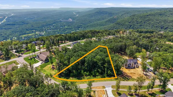 1402 Bent Hickory Road, Signal Mountain, TN 37377