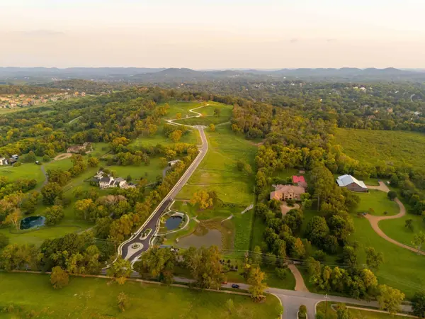 517 Cielo Dr, Brentwood, TN 37027
