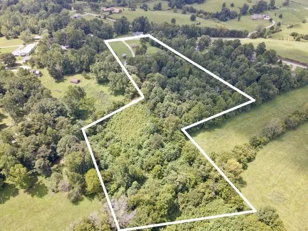 5615 Bartlett Rd, Cookeville, TN 38501