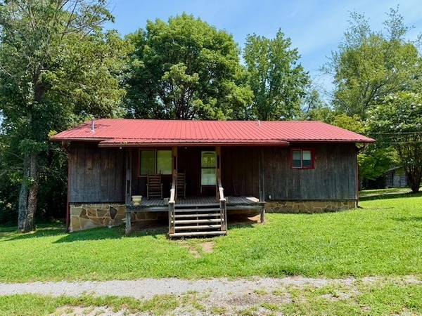 5615 Bartlett Rd, Cookeville, TN 38501