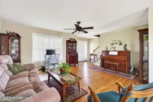 338 Pistole Rd, Sparta, TN 38583