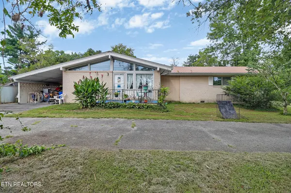 1030 Allardt Hwy, Jamestown, TN 38556
