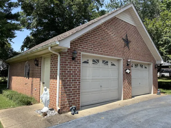 164 Cottonwood Dr, Murfreesboro, TN 37128