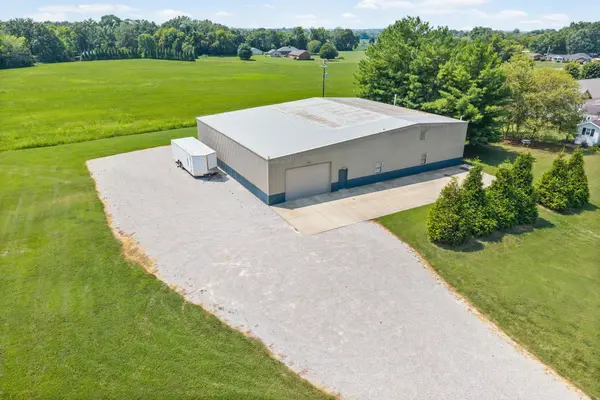 1855 Lovers Ln, Hopkinsville, KY 42240