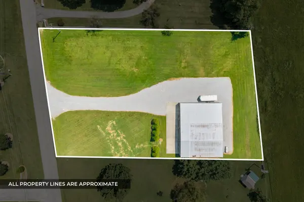 1855 Lovers Ln, Hopkinsville, KY 42240