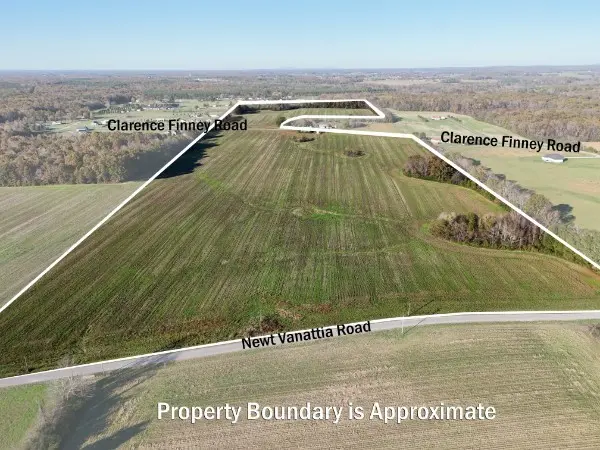 1 Clarence Finney Rd, Hillsboro, TN 37342
