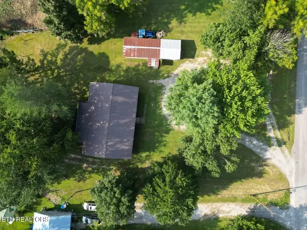 1207 Ray Brown Rd, Jamestown, TN 38556