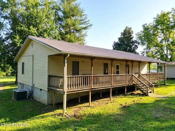 1207 Ray Brown Rd, Jamestown, TN 38556