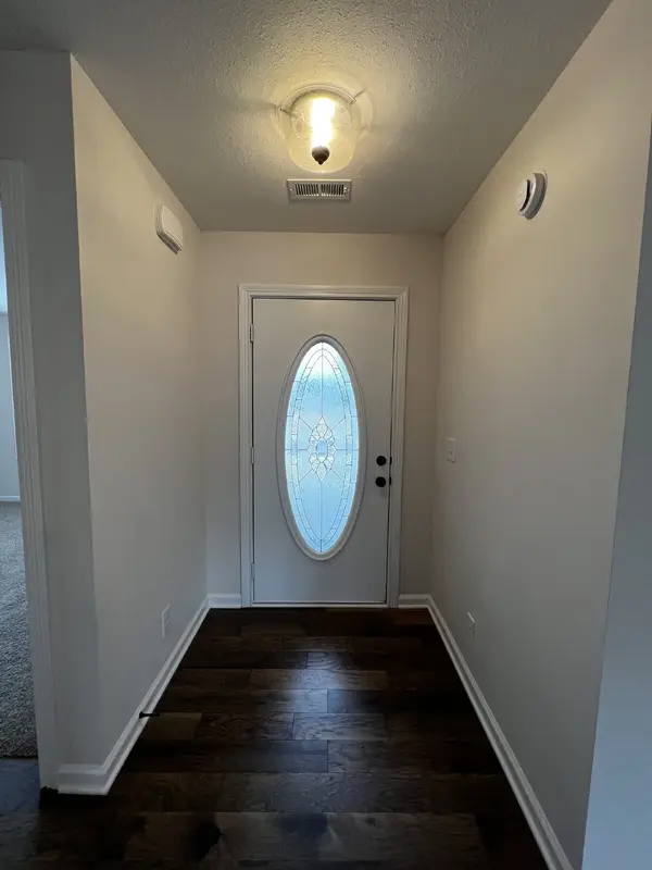 1506 Fredrick Dr, Clarksville, TN 37042