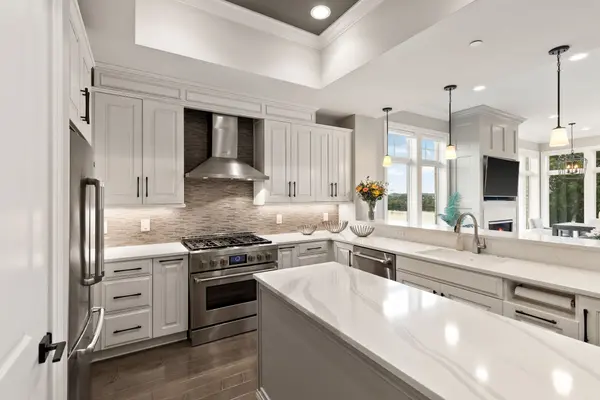 1024 Club View Dr #F201, Gallatin, TN 37066