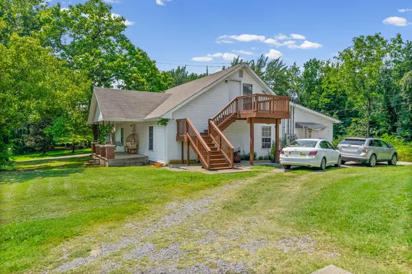 942 Cumberland Dr #A, Clarksville, TN 37040