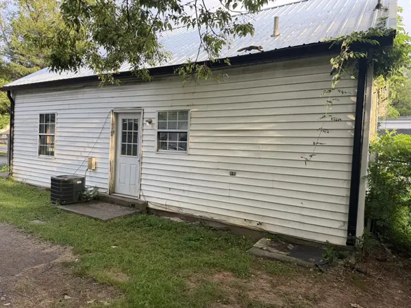 429 Forrest St, Murfreesboro, TN 37130