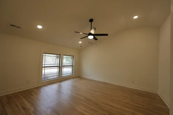 4392 Ashland City Rd, Clarksville, TN 37043